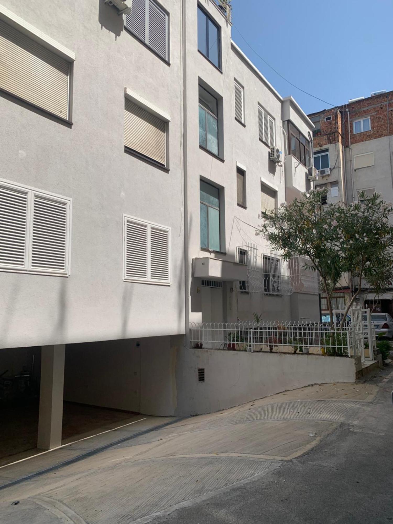 Nazari Apartment 1 地拉那 外观 照片